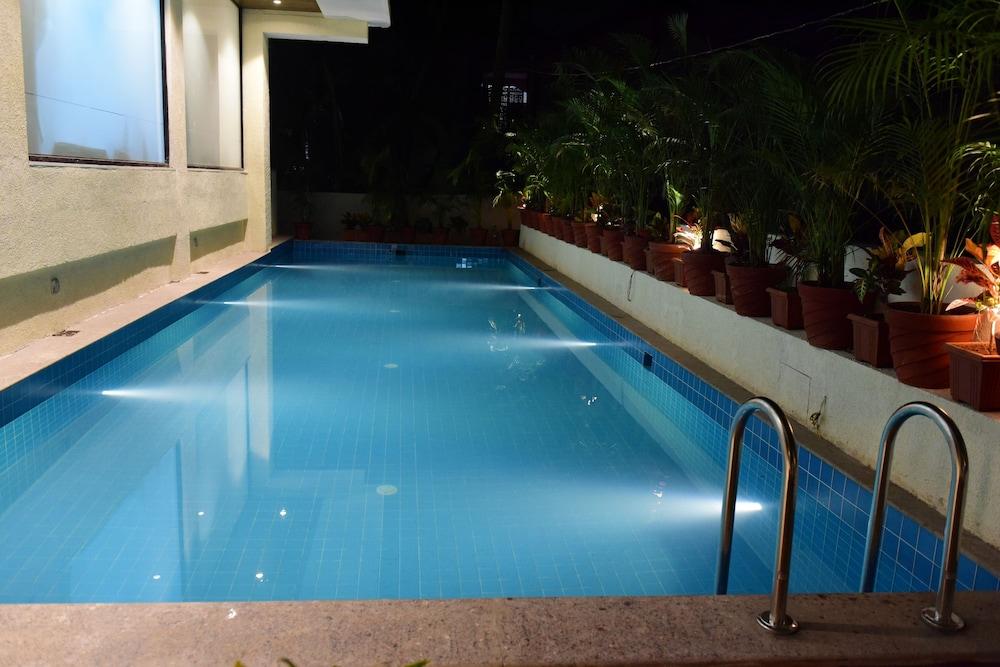 The Flora Grand, Vasco, Goa Hotel Vasco Da Gama Exterior photo